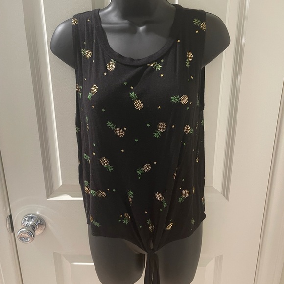 French Pastry Pineapple Tank Top - Picture 1 of 2